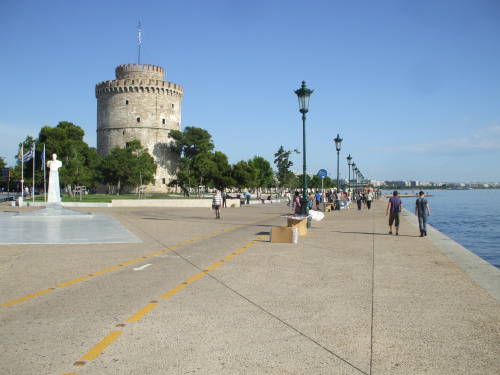 The White Tower on the waterfront in Thessaloniki.
