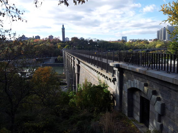 Looking west from the Bronx toward Manhattan along the Croton Aqueduct High Bridge.