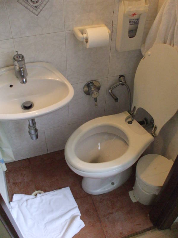 Toilet in an albergo in Perugia, Italy.
