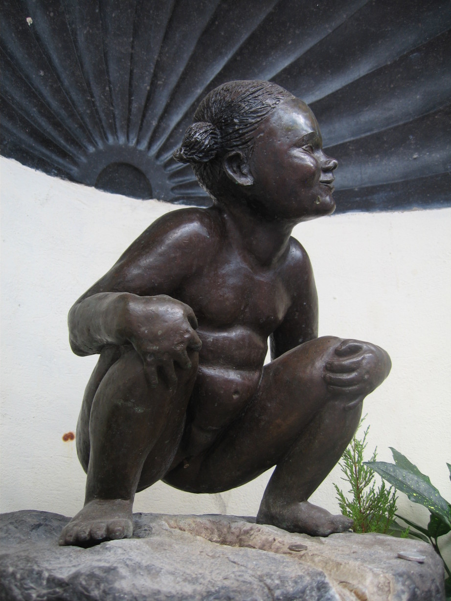 Jeanneke Pis statue in Brussels, Belgium.