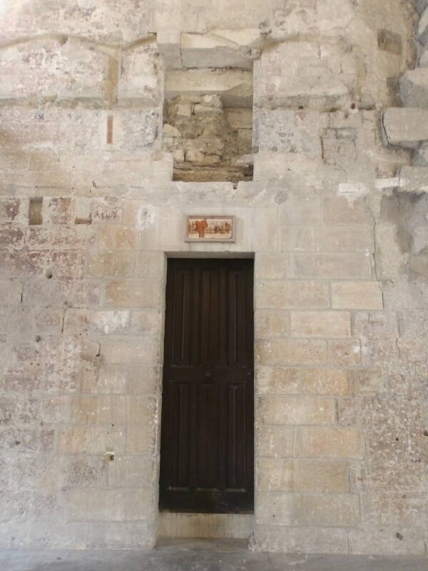Door to the garde-robe within the Palace of the Popes.
