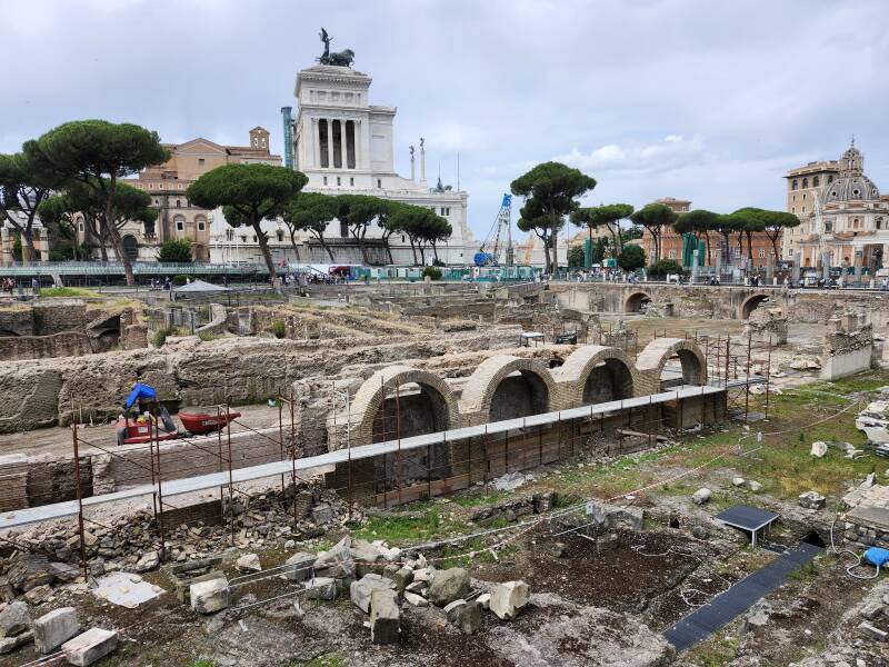 Roman forum area, viewed from the north, Forum of Trajan to the right.