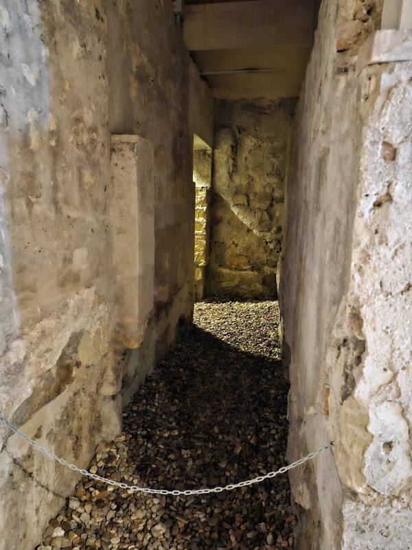 Small space within the Cold Room area.