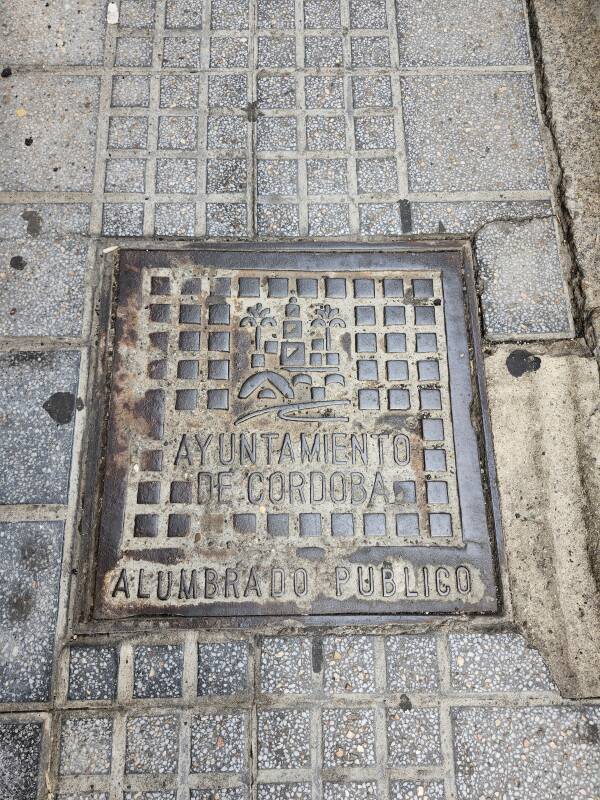 Steel utility cover of Córdoba.