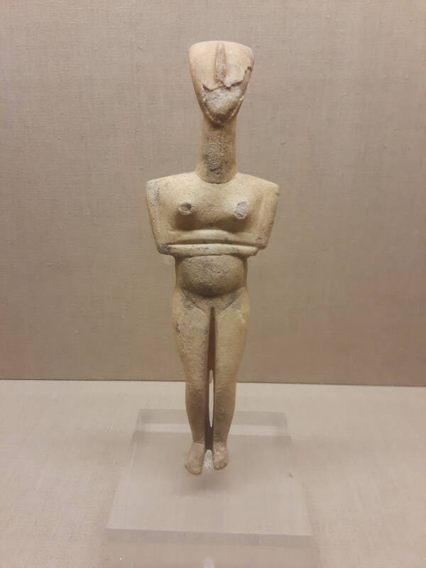 Cycladic figure from Akrotiri in the archaeological museum in Fira on Santorini.