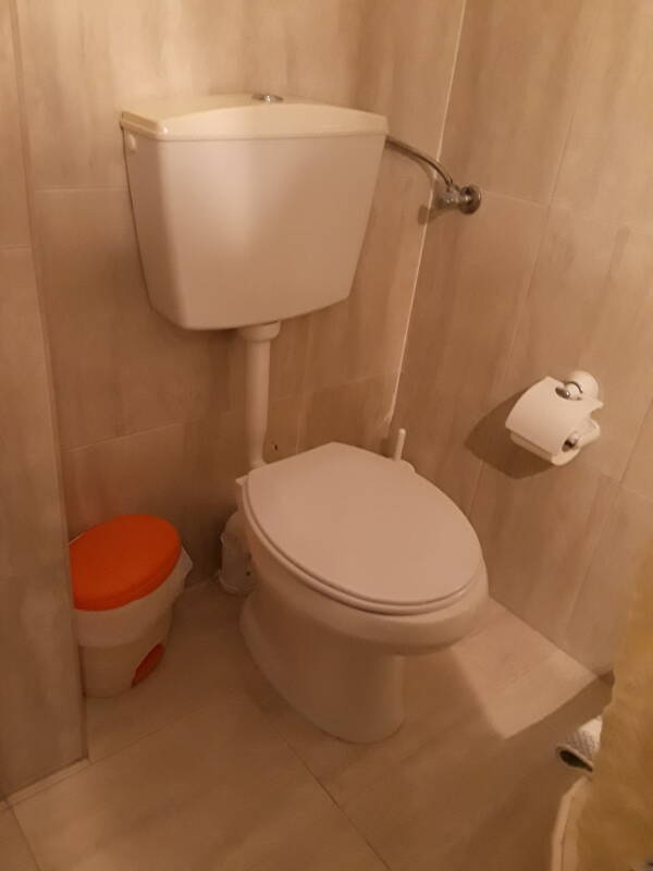 Toilet in Apartments Papafotis in Alinda in Leros.