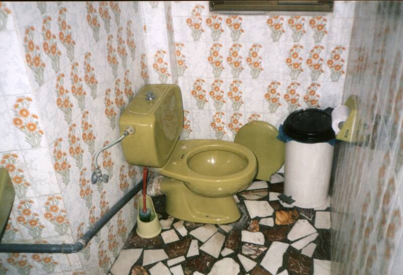 Toilet with shop no seat