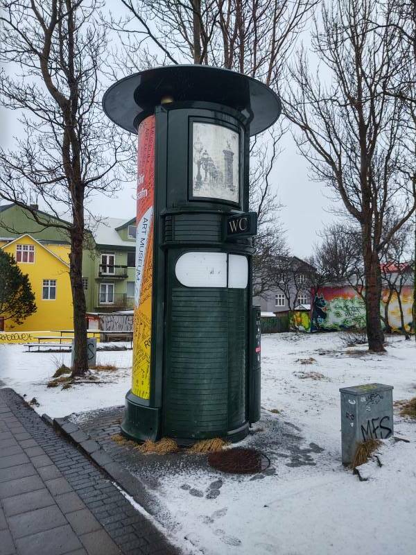 Automated public toilet in Reykjavík.