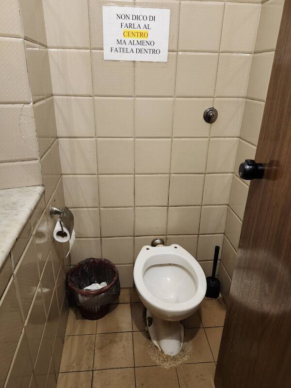 Toilet in a café in Roma.
