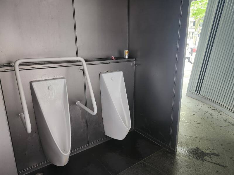 Urinals Jingō Dōri Public Toilet known as 'Amayadori'.