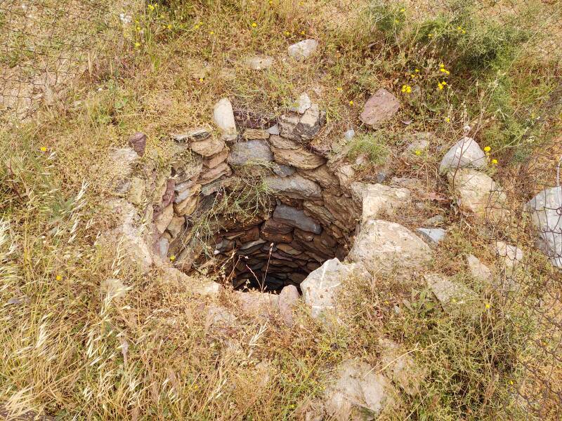 Opening of a well in the Minoan port city of Roussolakkos.