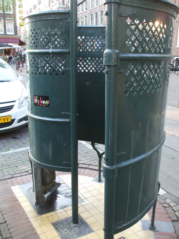 A plaskrul or pee curl in central Amsterdam.