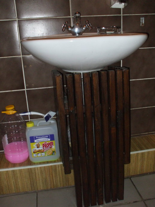 Sparkling clean brown bathroom at Be My Guest hostel in Sofia.