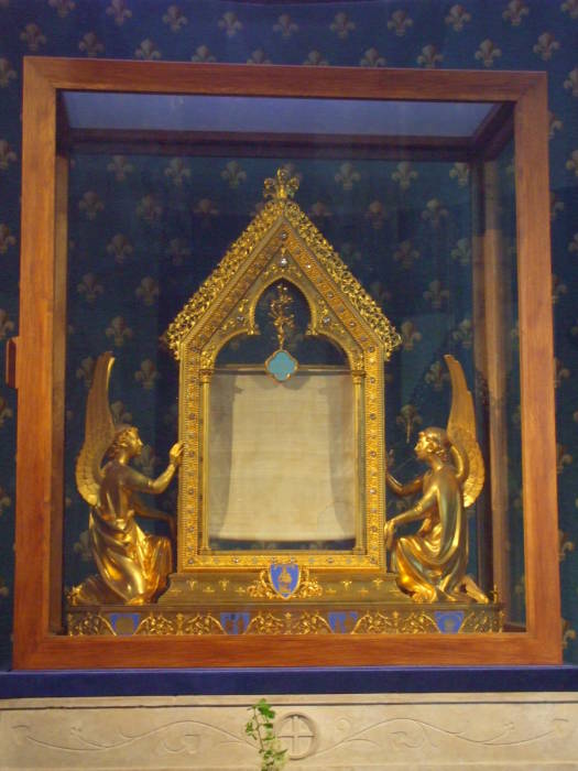 Sancta Camisa, relic said to be the Virgin Mary's nightgown, in Chartres Cathedral in central France.