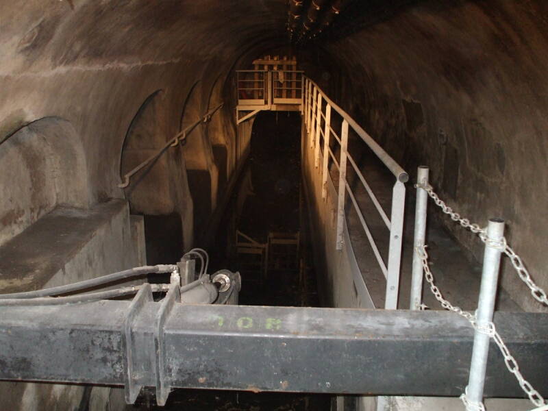 A narrow tunnel inside the sewers of Paris.