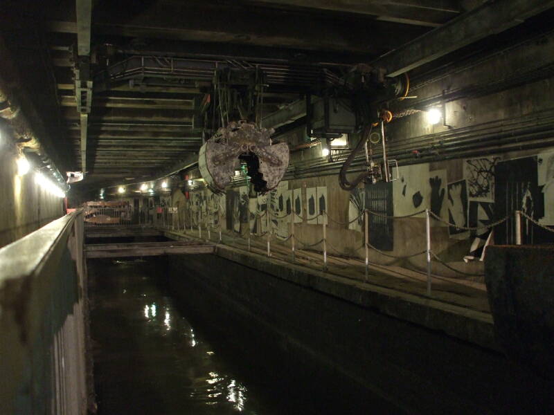 A large tunnel inside the sewers of Paris.