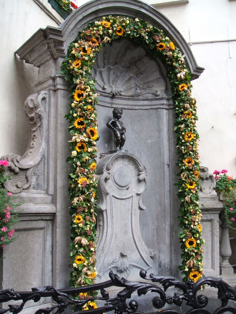 Manneken Pis statue in Brussels, Belgium.