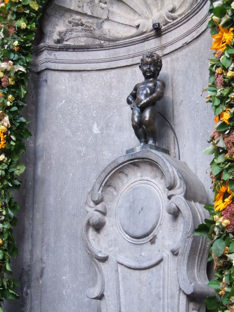 Manneken Pis statue in Brussels, Belgium.