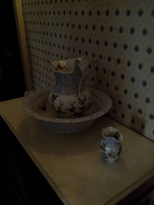 Water basin, pitcher, and chamber pot in Theodore Roosevelt's childhood home at 28 East 20th Street in New York.