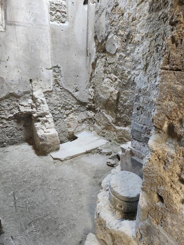 Latrine at Casa dei Ceii.