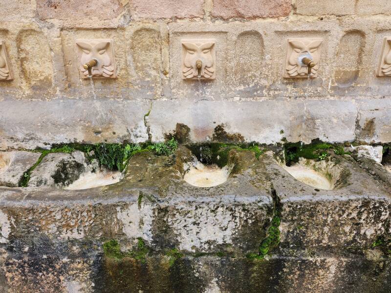 Fuente de los Ocho Caños.