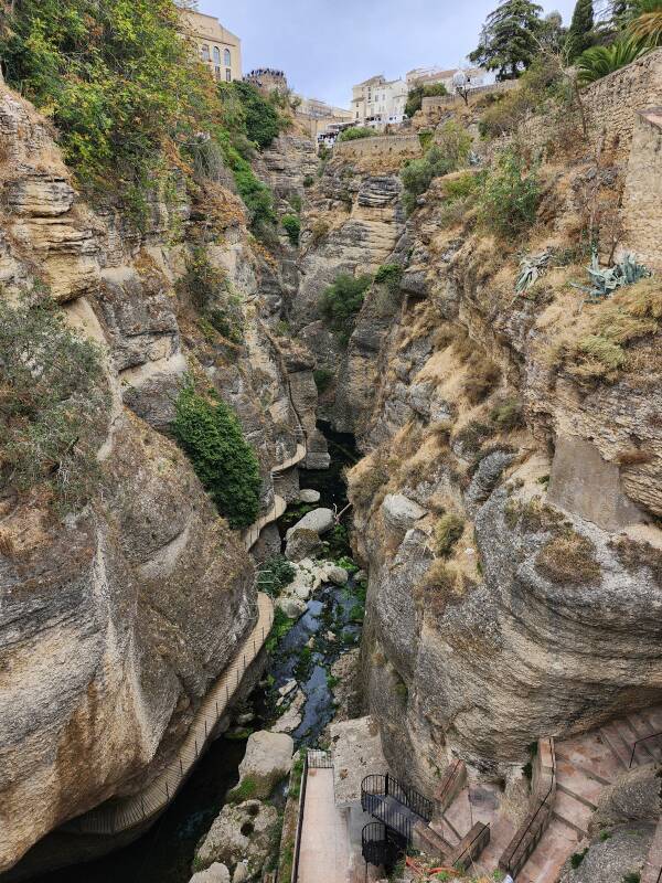 View from the Old Bridge up to the New Bridge.