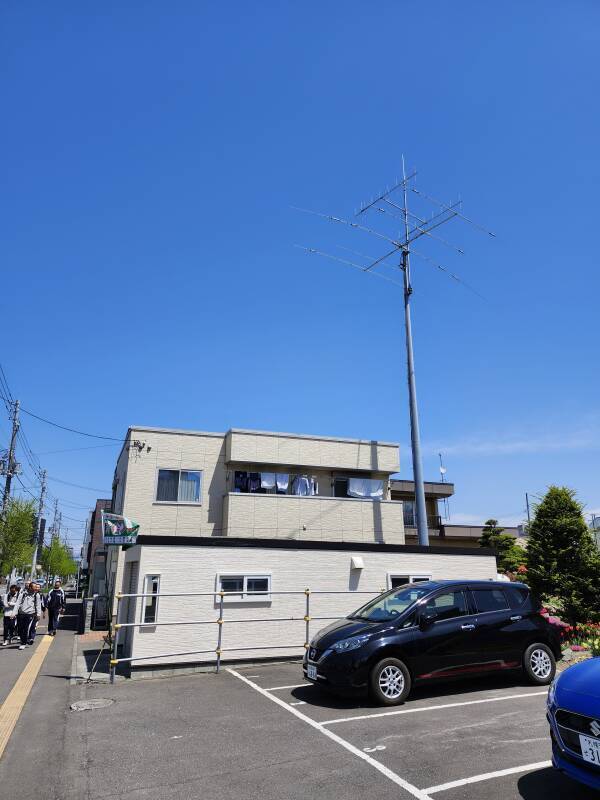 Impressive HF and VHF ham radio antennas.